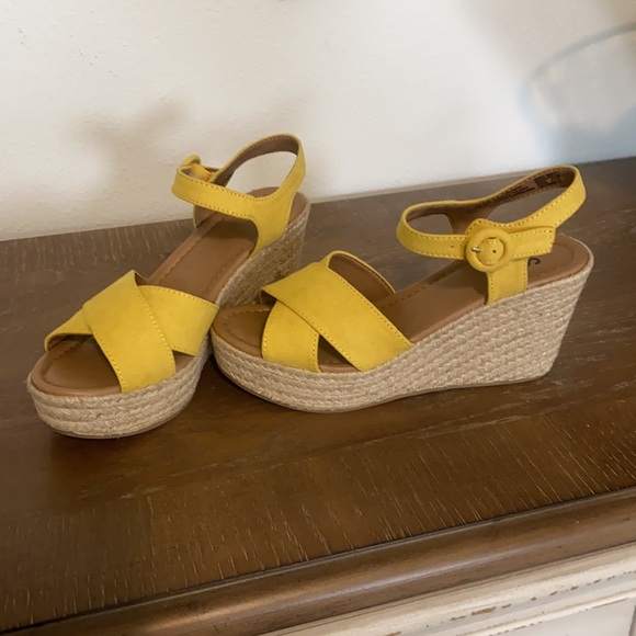 Wedges - Picture 2 of 9